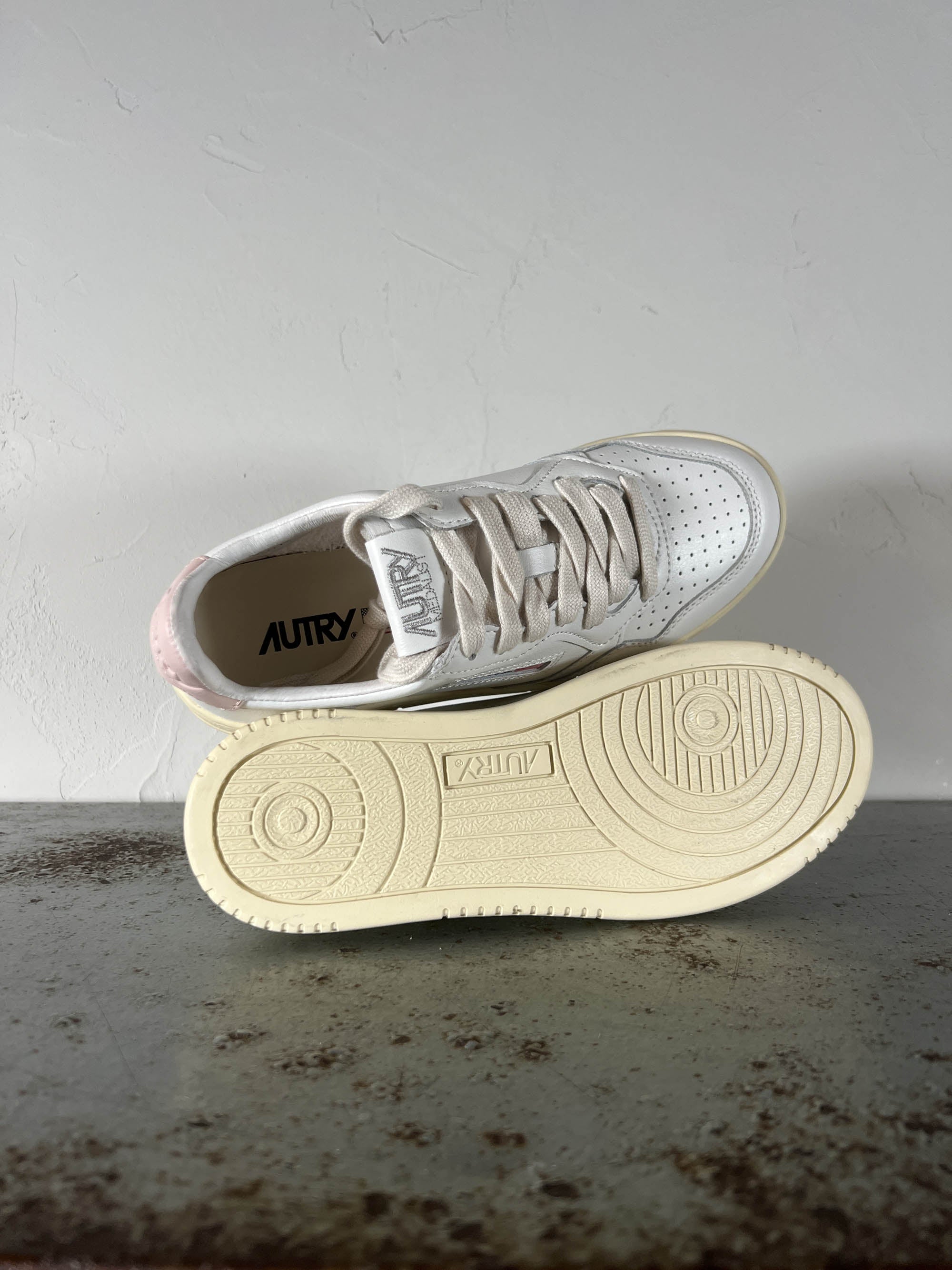 Autry Sneakers Donna LL16 white pink