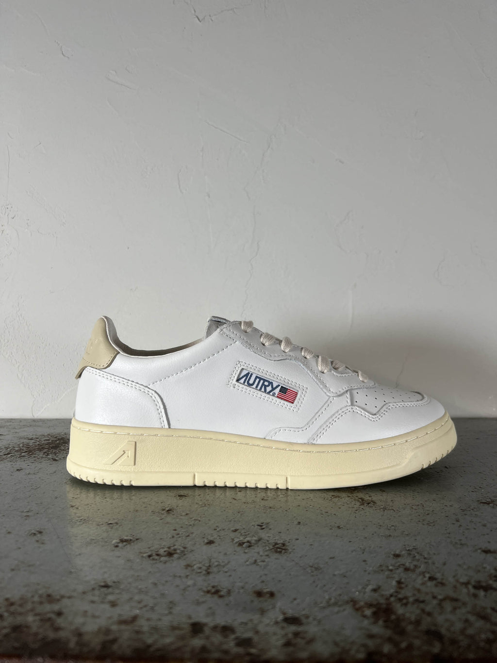 Autry Sneakers Uomo e Donna AULM/W LL87 white tidal foam