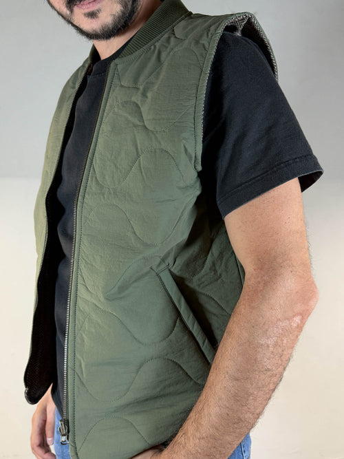 Chesapeakes smanicato onion liner vest