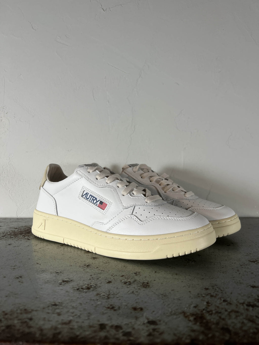 Autry Sneakers Uomo e Donna AULM/W LL87 white tidal foam