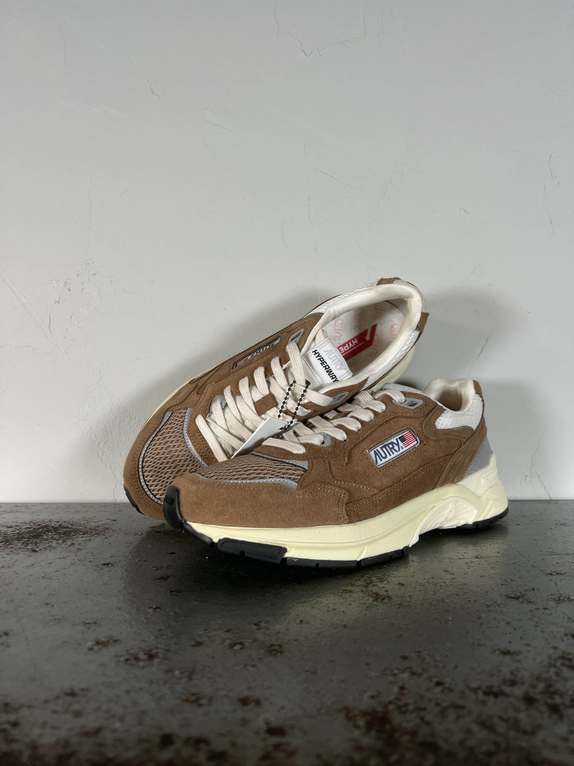 Autry Sneakers Hyperway Uomo HYLM UM04 cigar