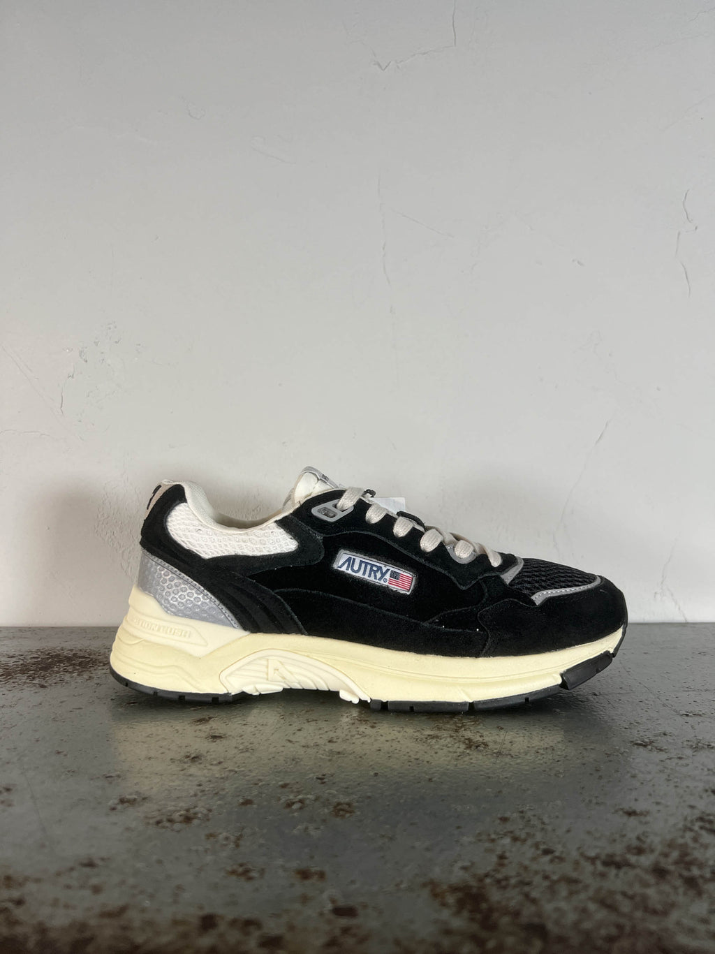 Autry Sneakers Hyperway Uomo HYLM UM07 black