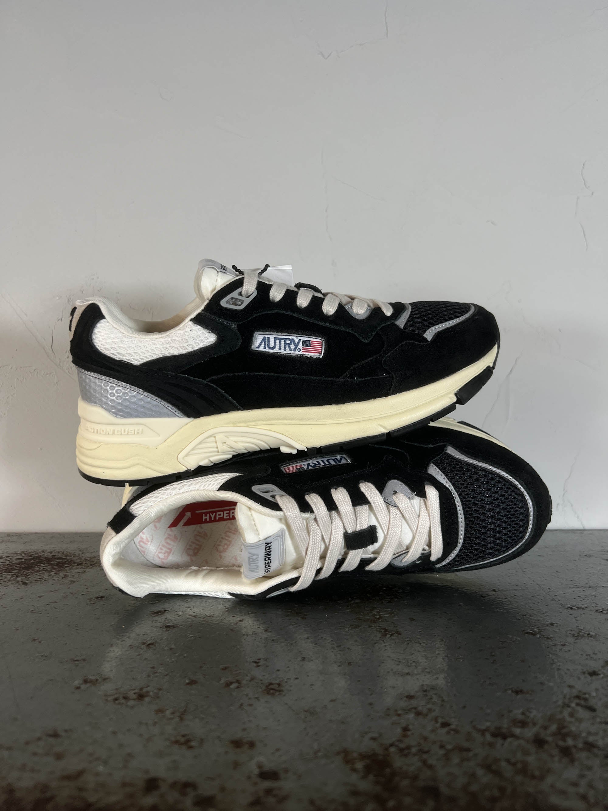 Autry Sneakers Hyperway Uomo HYLM UM07 black