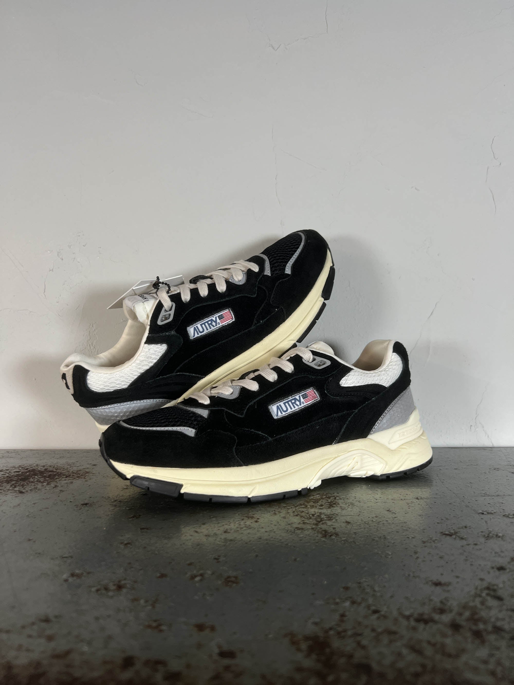 Autry Sneakers Hyperway Uomo HYLM UM07 black