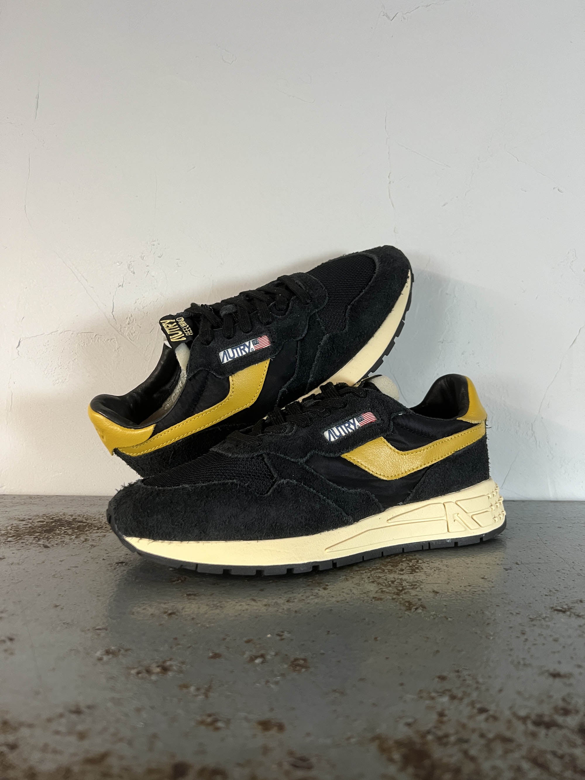 Autry Sneakers Uomo Reelwind WWLM UT21 black mustard