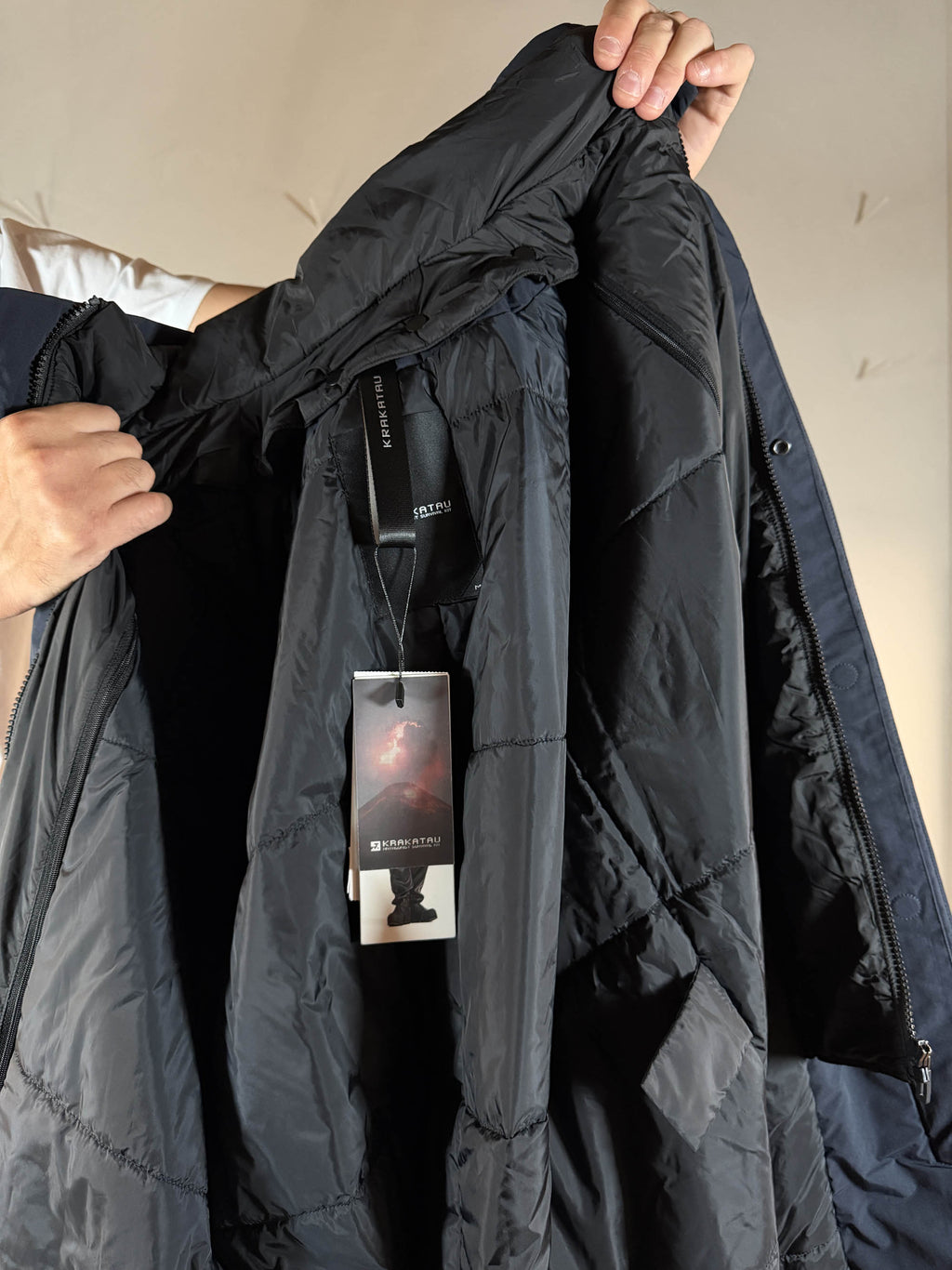Krakatau parka Bleriot Trench coat dark night