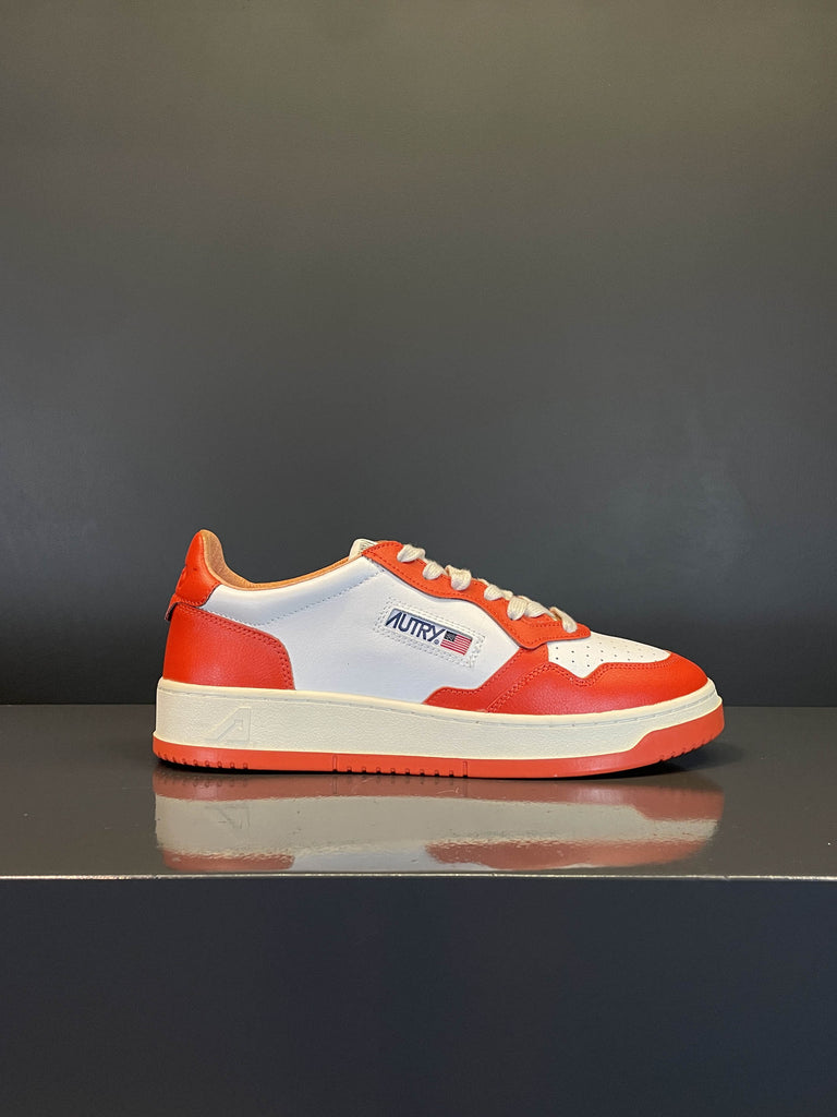 Medalist Low sneakers in pelle bianca e arancio