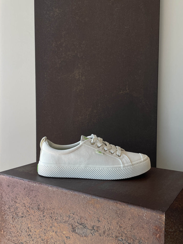 Oca Low Canvas off white donna