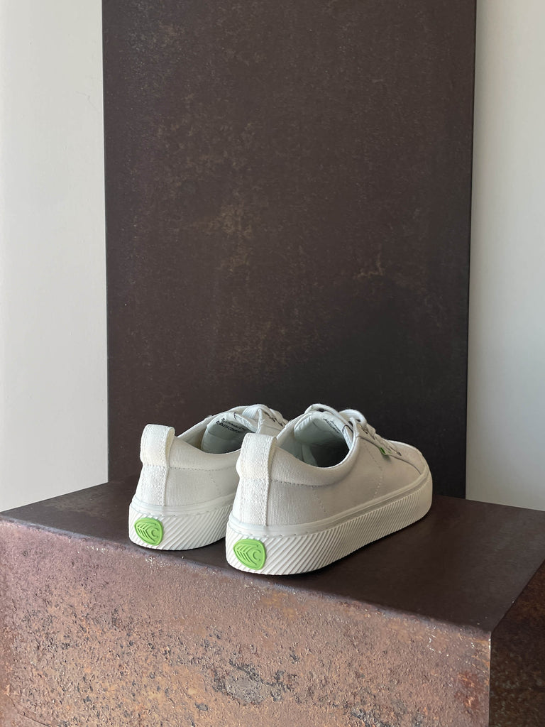 Oca Low Canvas off white donna