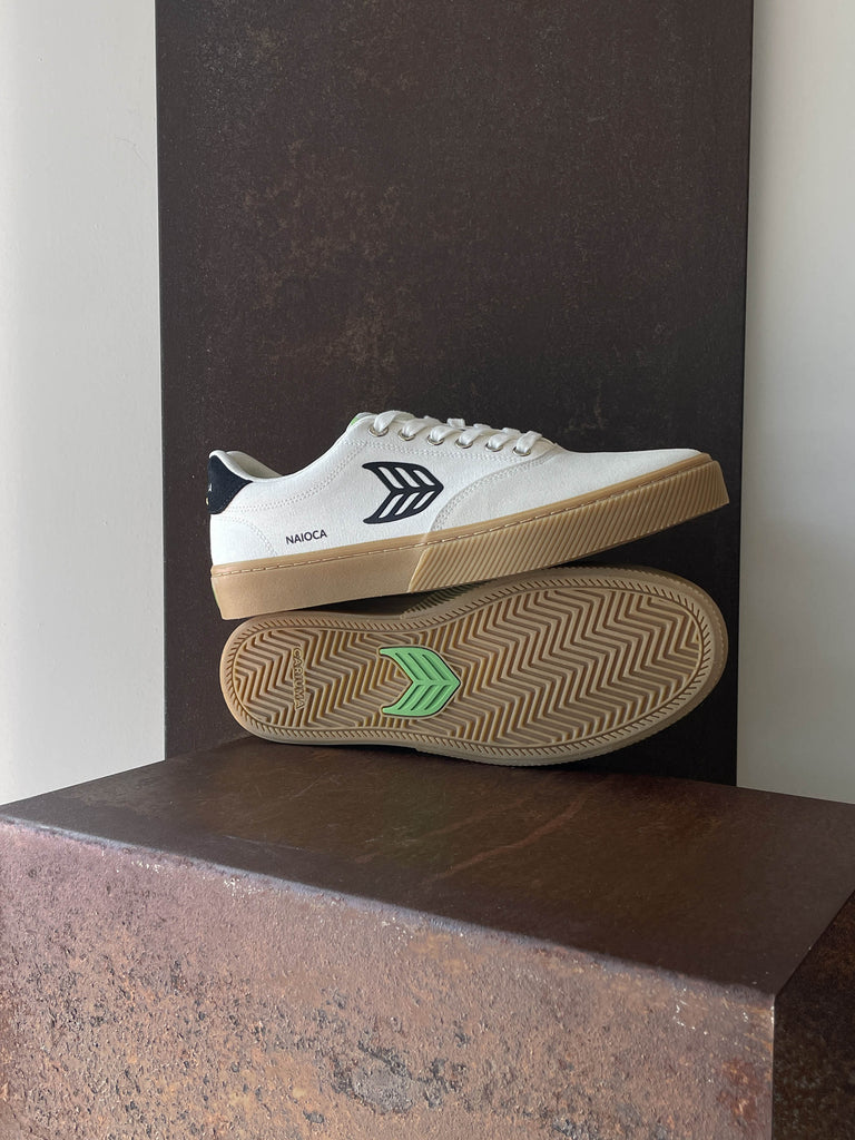 Cariuma Naioca suede white numero 44