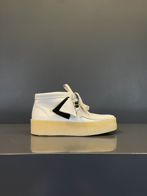 Wallabee Cup Bt white nabuck 26168988 4 035