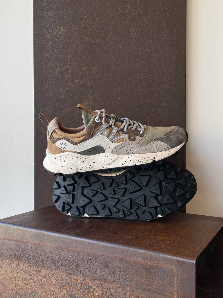 Flower Mountain Yamano 3 Man 1E79 grey light brown