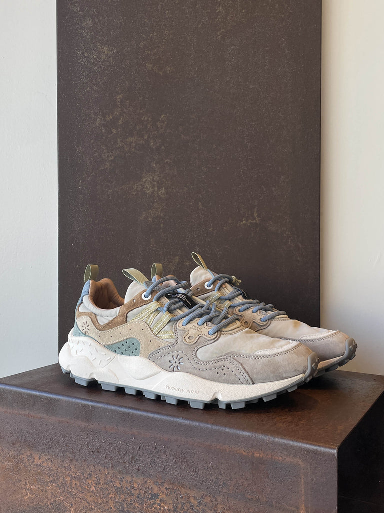 Flower Mountain Yamano 3 Man 1D53  taupe beige