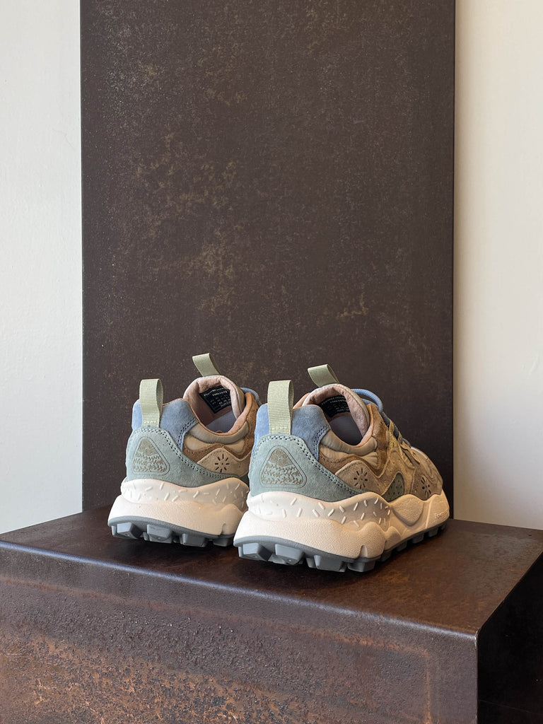 Flower Mountain Yamano 3 Man 1D53  taupe beige