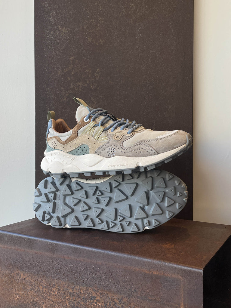 Flower Mountain Yamano 3 Man 1D53  taupe beige