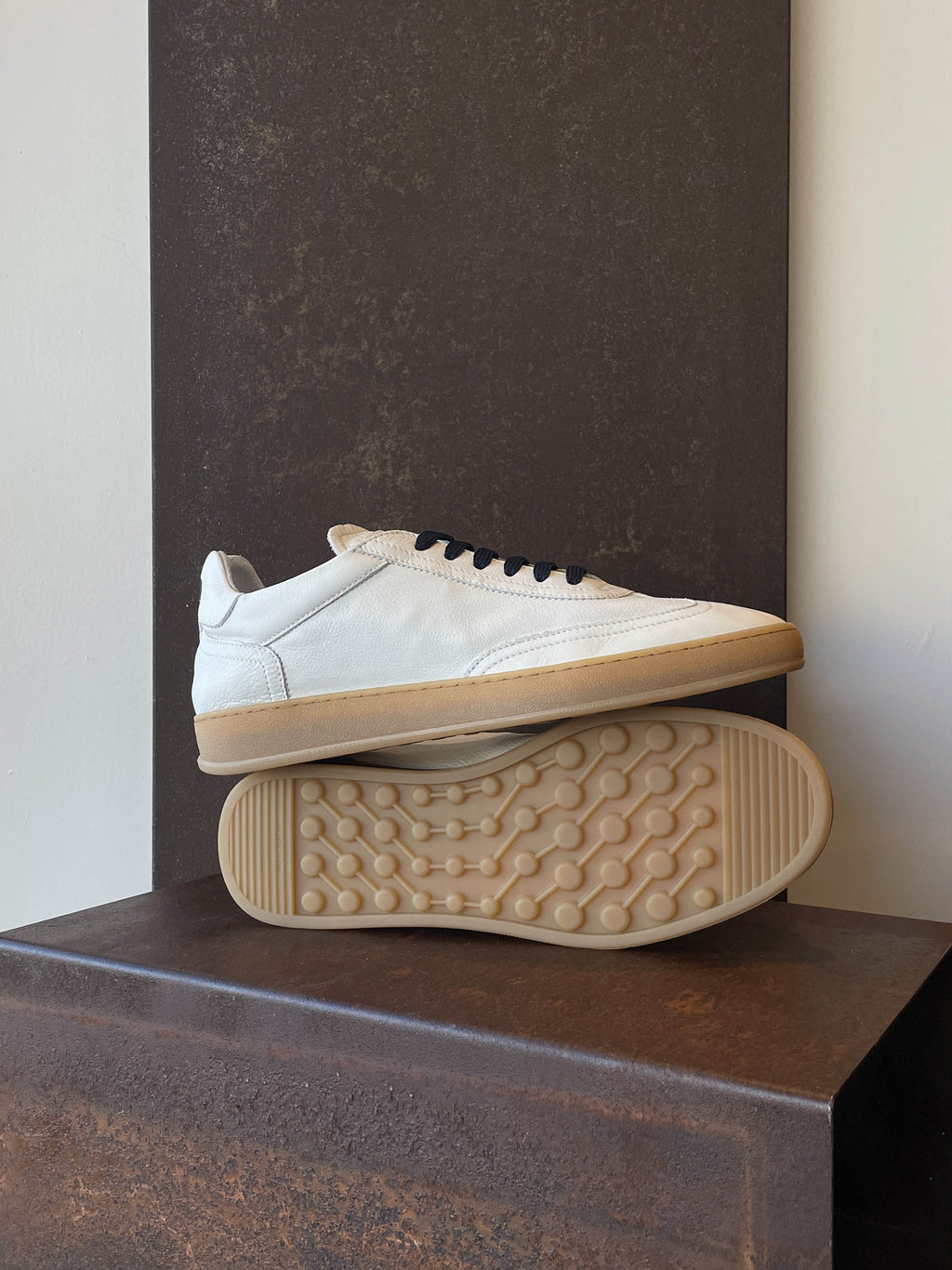 Soldini scarpa Akira Vieste bianco ricamo blu