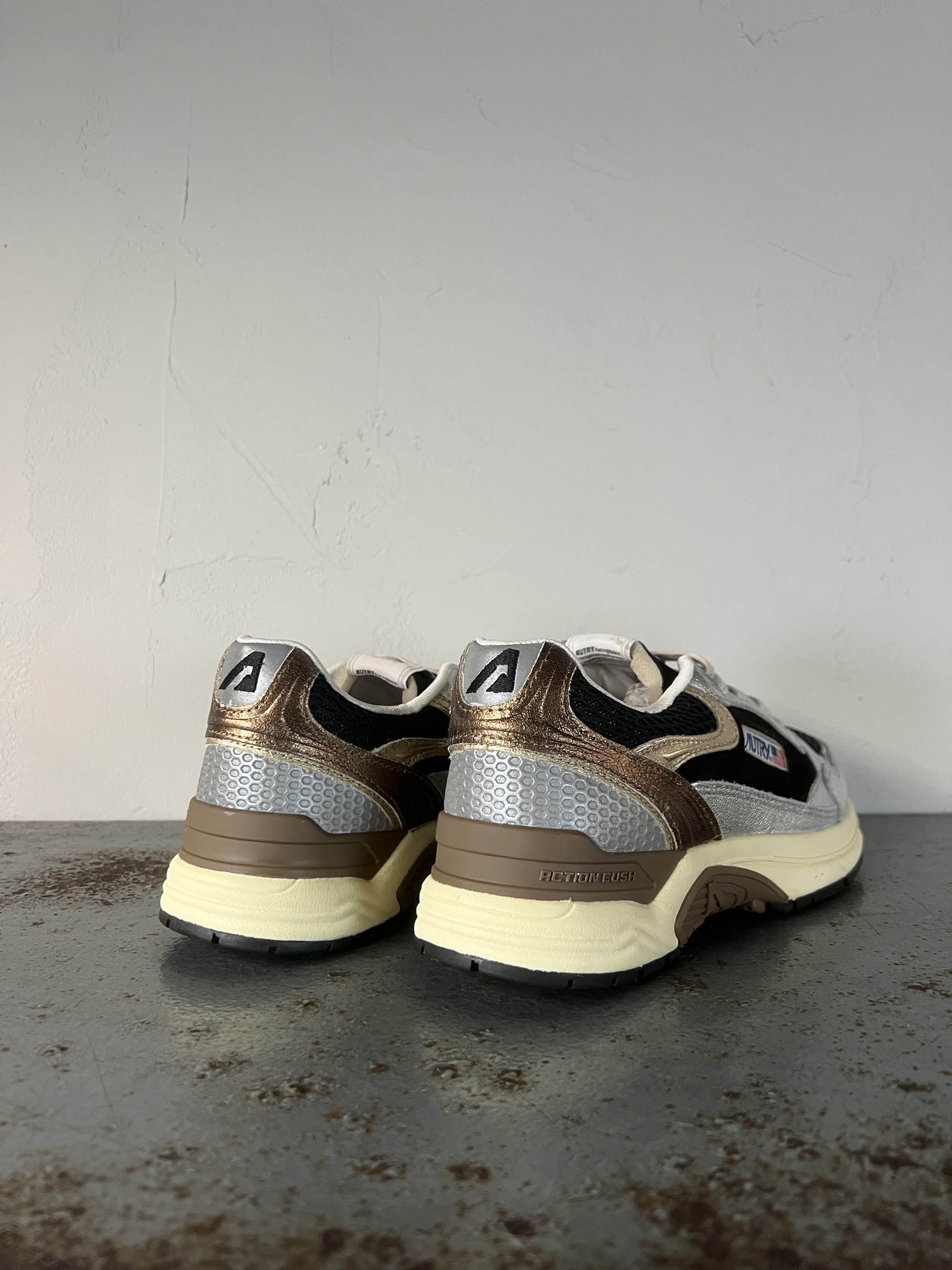 Autry Sneakers Hyperway donna HYLW EM04H numero 39