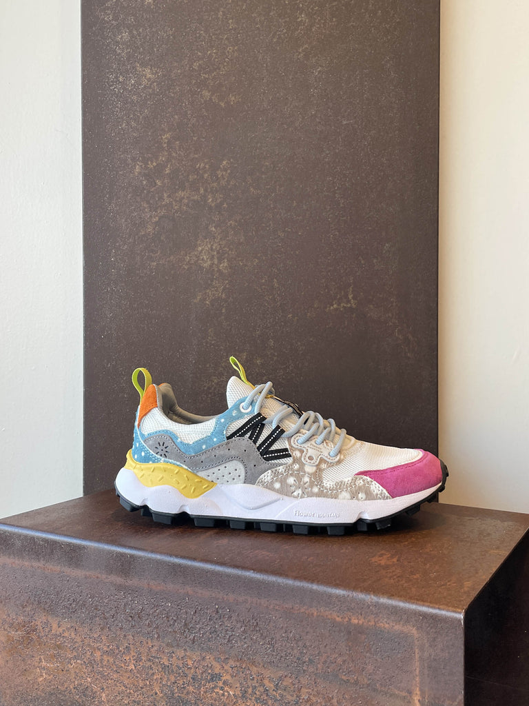 Flower Mountain Yamano 3 donna 1H09
