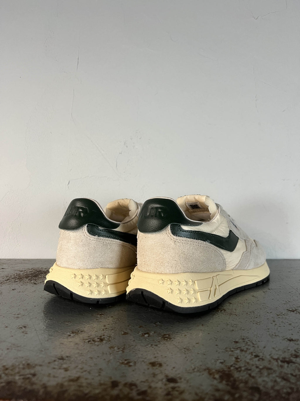 Autry Sneakers Uomo Reelwind WWLM UT26 ecru mount