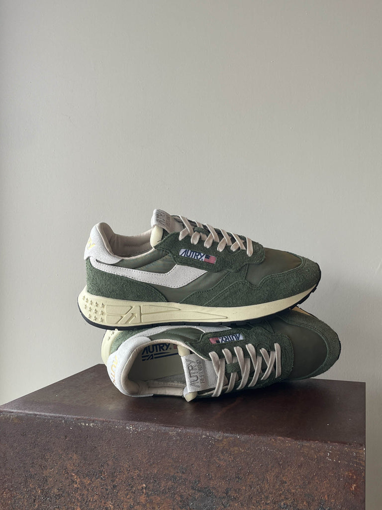 Autry Reelwind Man NC16 military green crack white