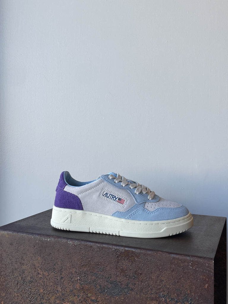 Autry Medalist Low Woman AULW TS02 suede grigio viola celeste