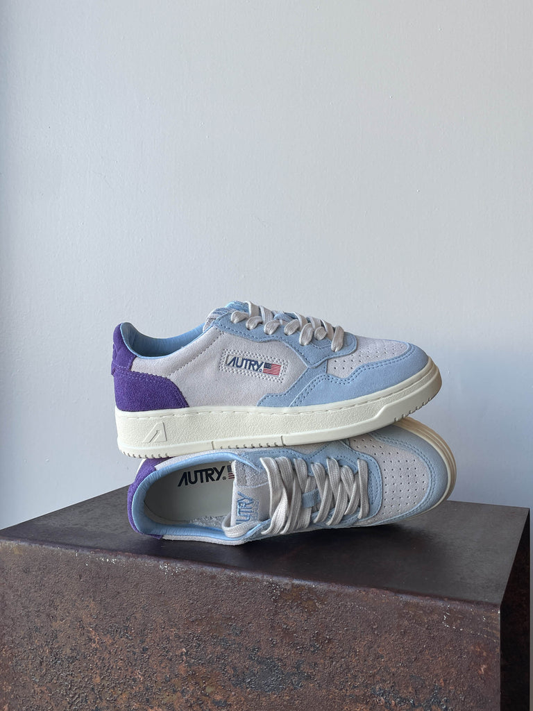 Autry Medalist Low Woman AULW TS02 suede grigio viola celeste