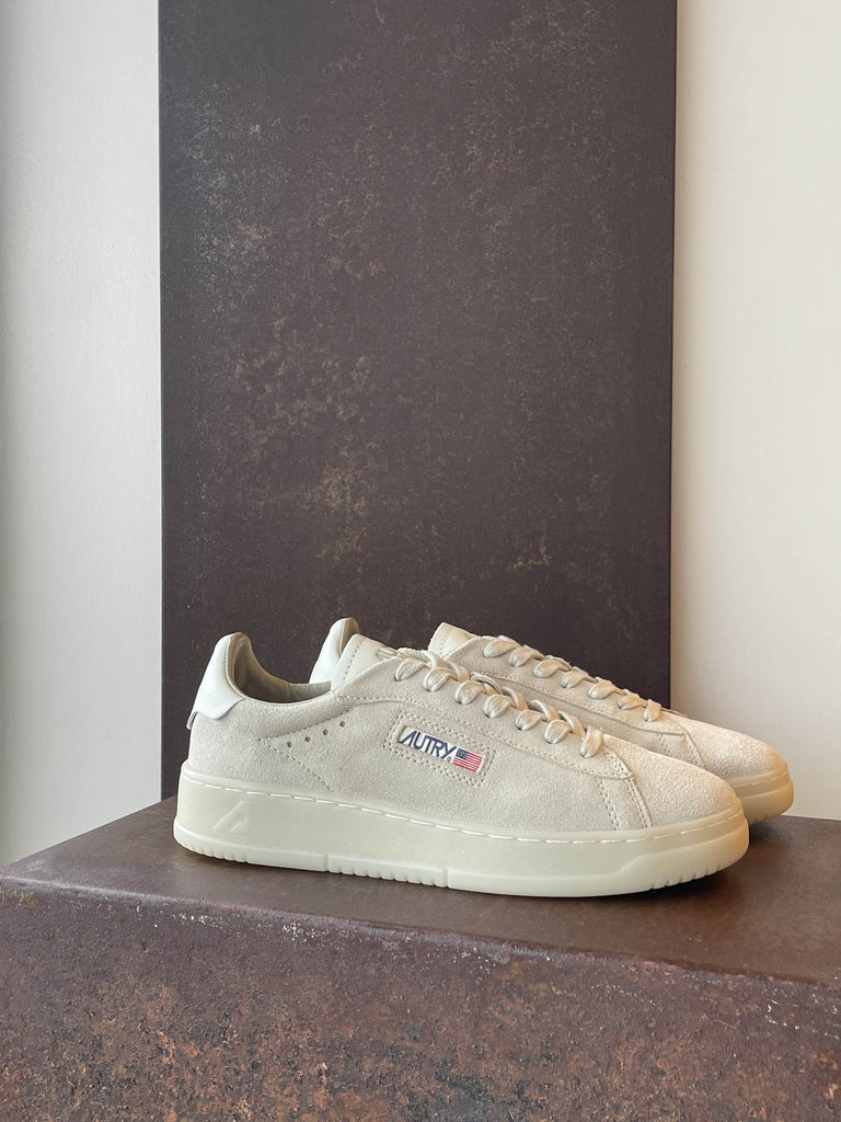 Autry Dallas Man ADLM UE10 suede papyrus