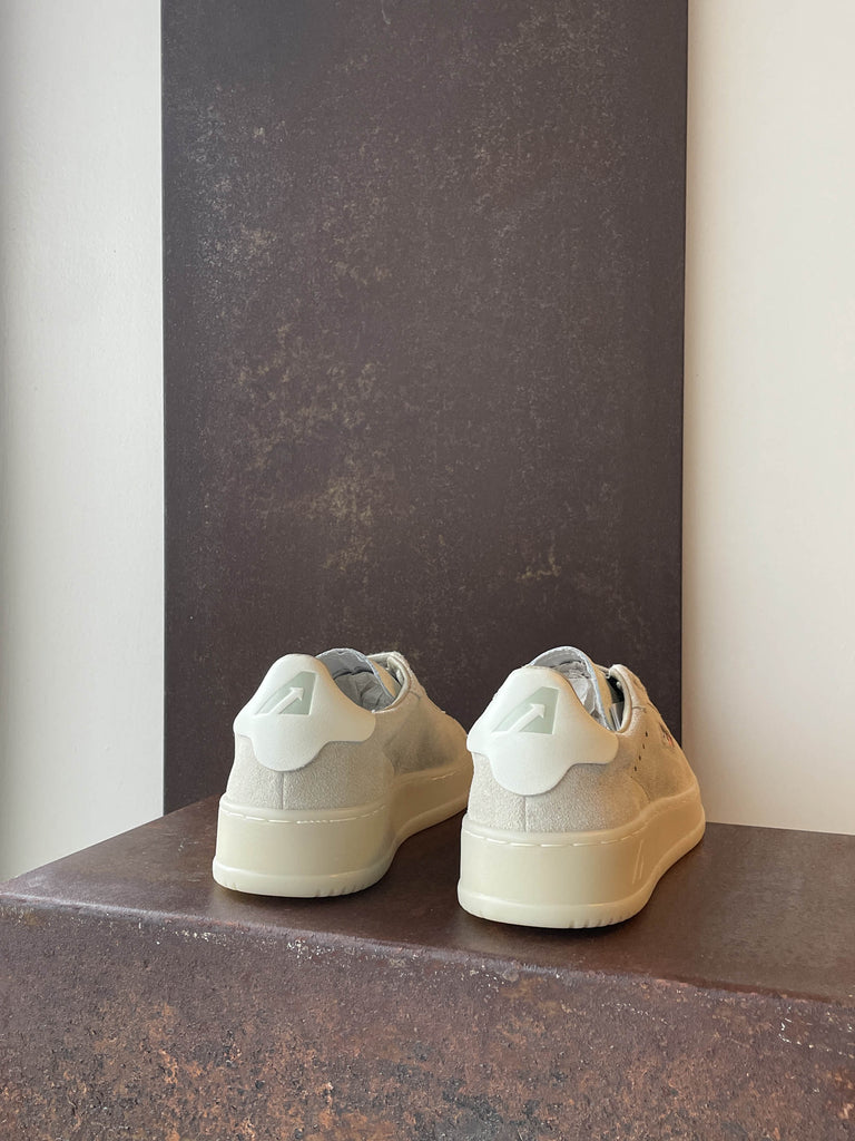 Autry Dallas Man ADLM UE10 suede papyrus
