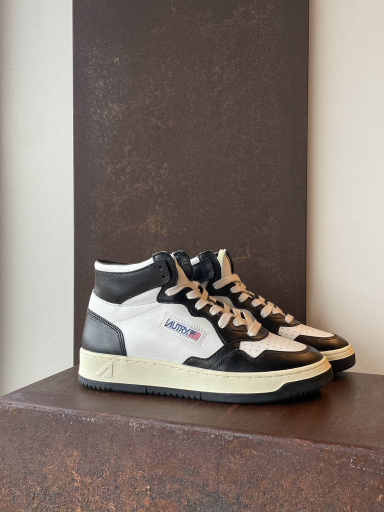 Autry Medalist Mid Man in pelle bianca e nera