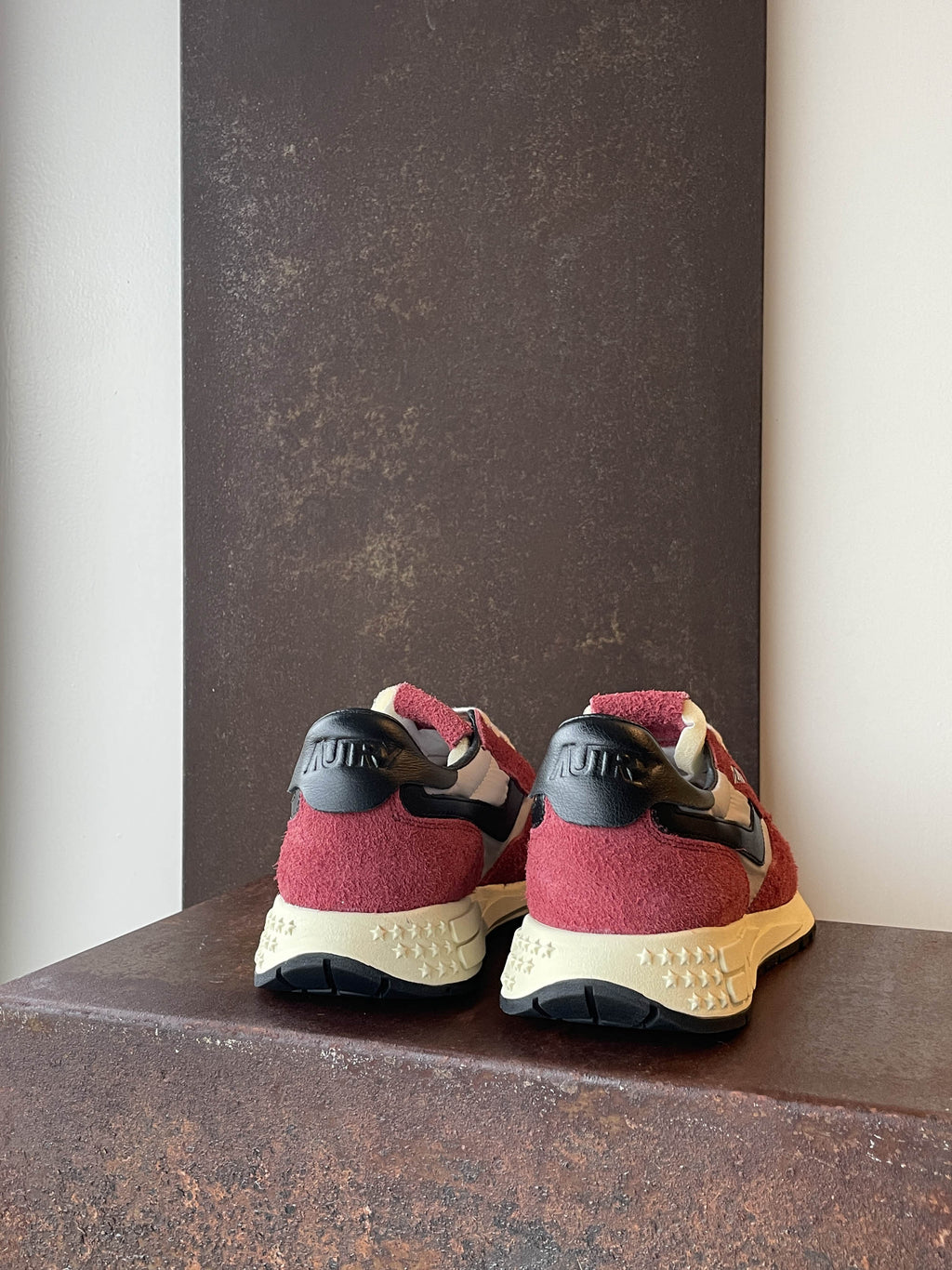 Autry Reelwind HN07 red black