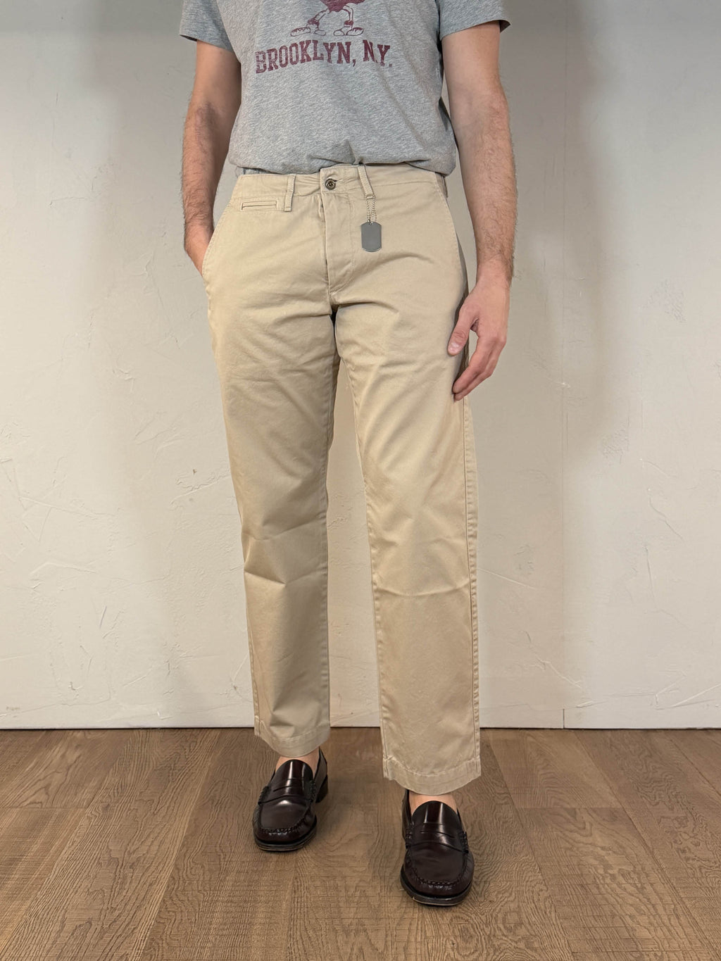 Chesapeake's Gabardine Officer Chino - Estivo